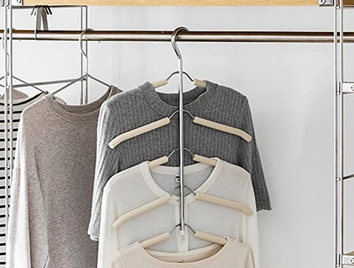 Hanger Material Buying Guide: What Are the Pros and Cons of Plastic, Wooden, Bamboo, and Metal Hangers?
