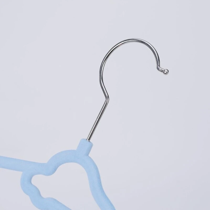 Cloud-Shaped Flocked Hanger