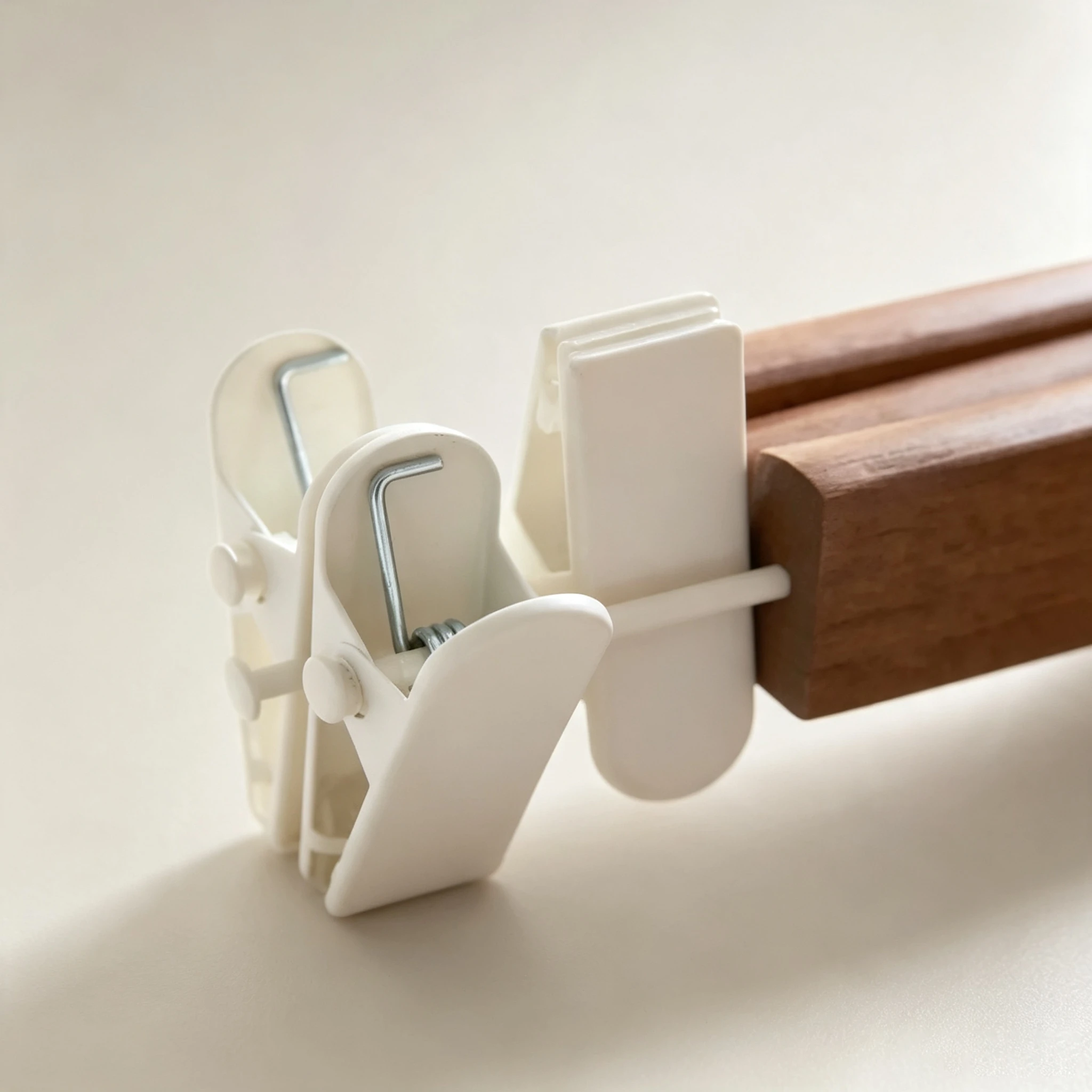 Nordic-Style Two-Tone Solid Wood Trouser Clip Hanger