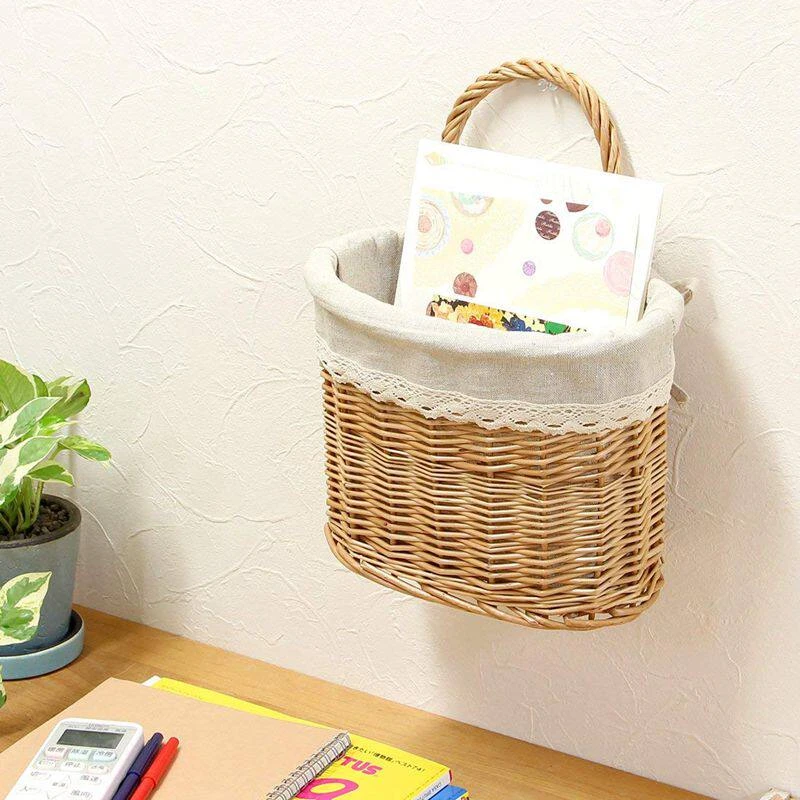 Wicker Hanging Basket with Lace Liner